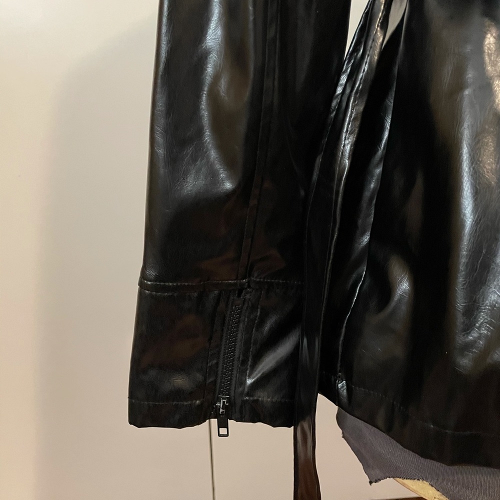 Black Outer Edge Jacket Size Medium - image 5